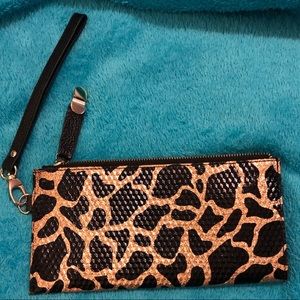 Black & Gold Leopard Wristlet